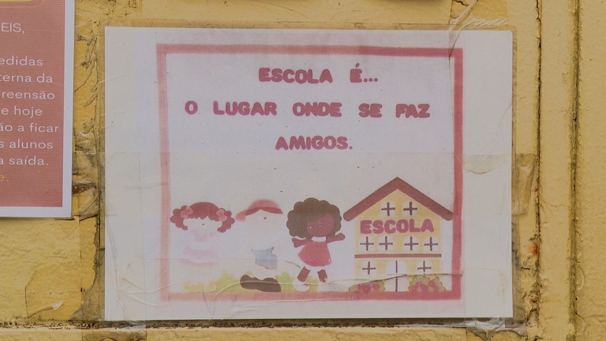 Ambiente escolar é o mais citado por brasileiros entre os locais onde já sofreram o racismo, diz pesquisa