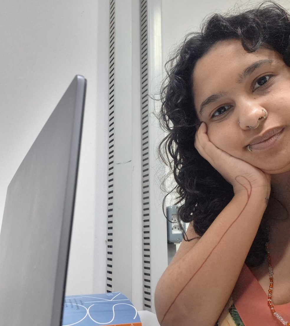 Ellen quer trabalhar como professora em escolas públicas — Foto: Arquivo pessoal