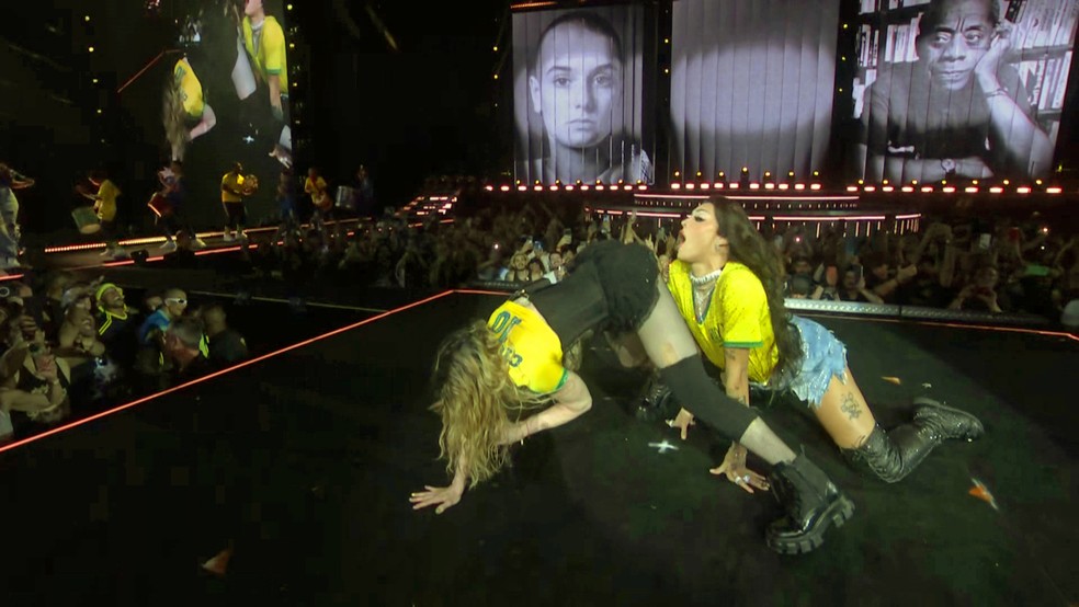 Madonna faz 'quadradinho' diante de Pabllo Vittar  Foto: Reproduo/TV Globo
