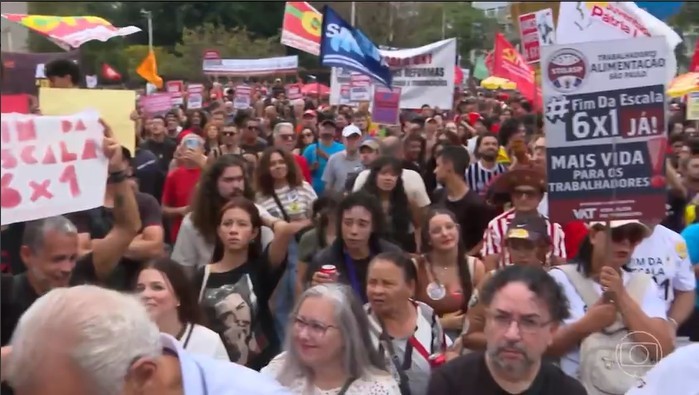 Trabalhadores celebram o 1º de maio em várias cidades do país