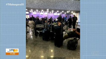 Companhia cancela voo de Palmas a Goiânia e sala de espera fica lotada