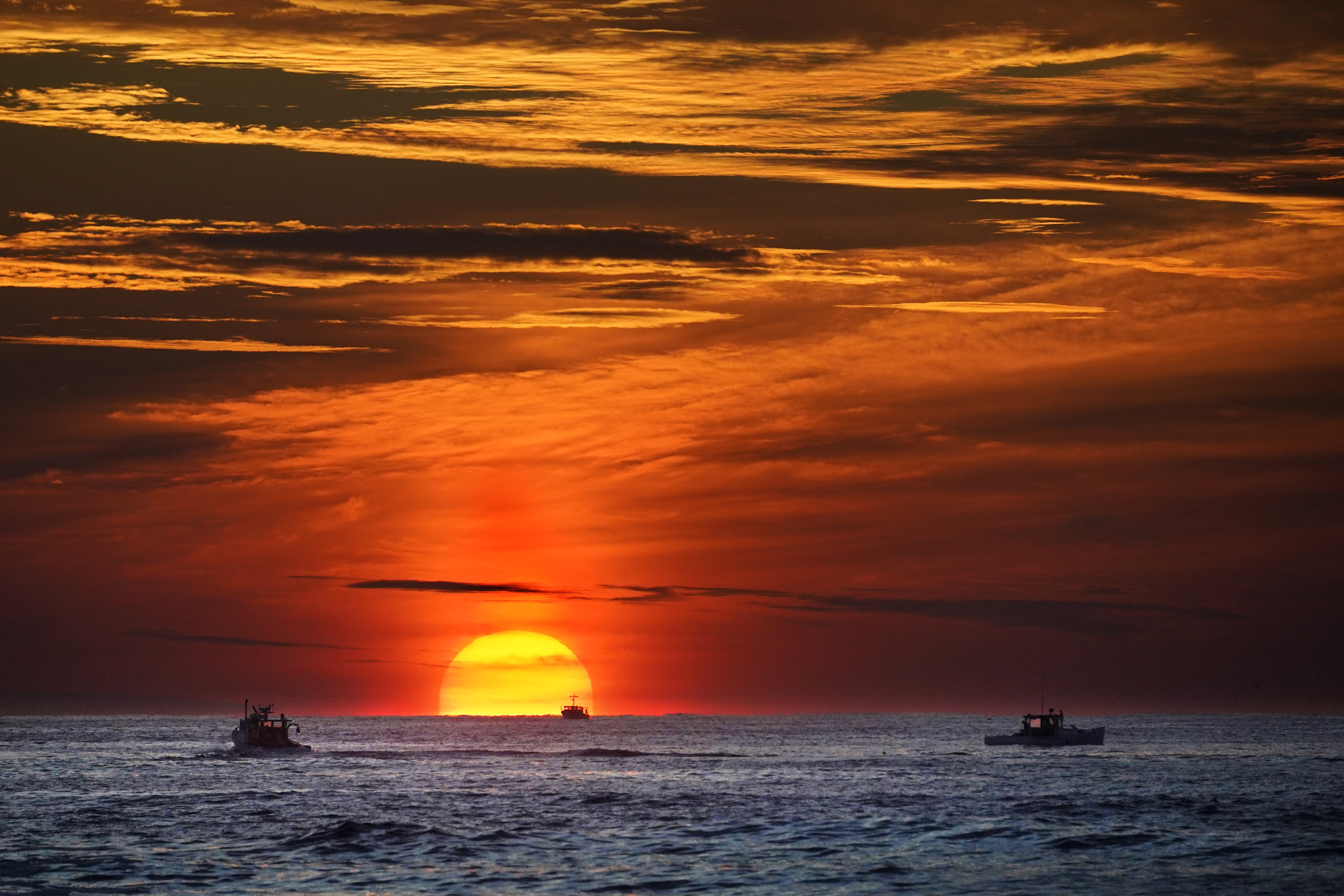 Superfície dos oceanos atinge maior temperatura já registrada, aponta observatório europeu