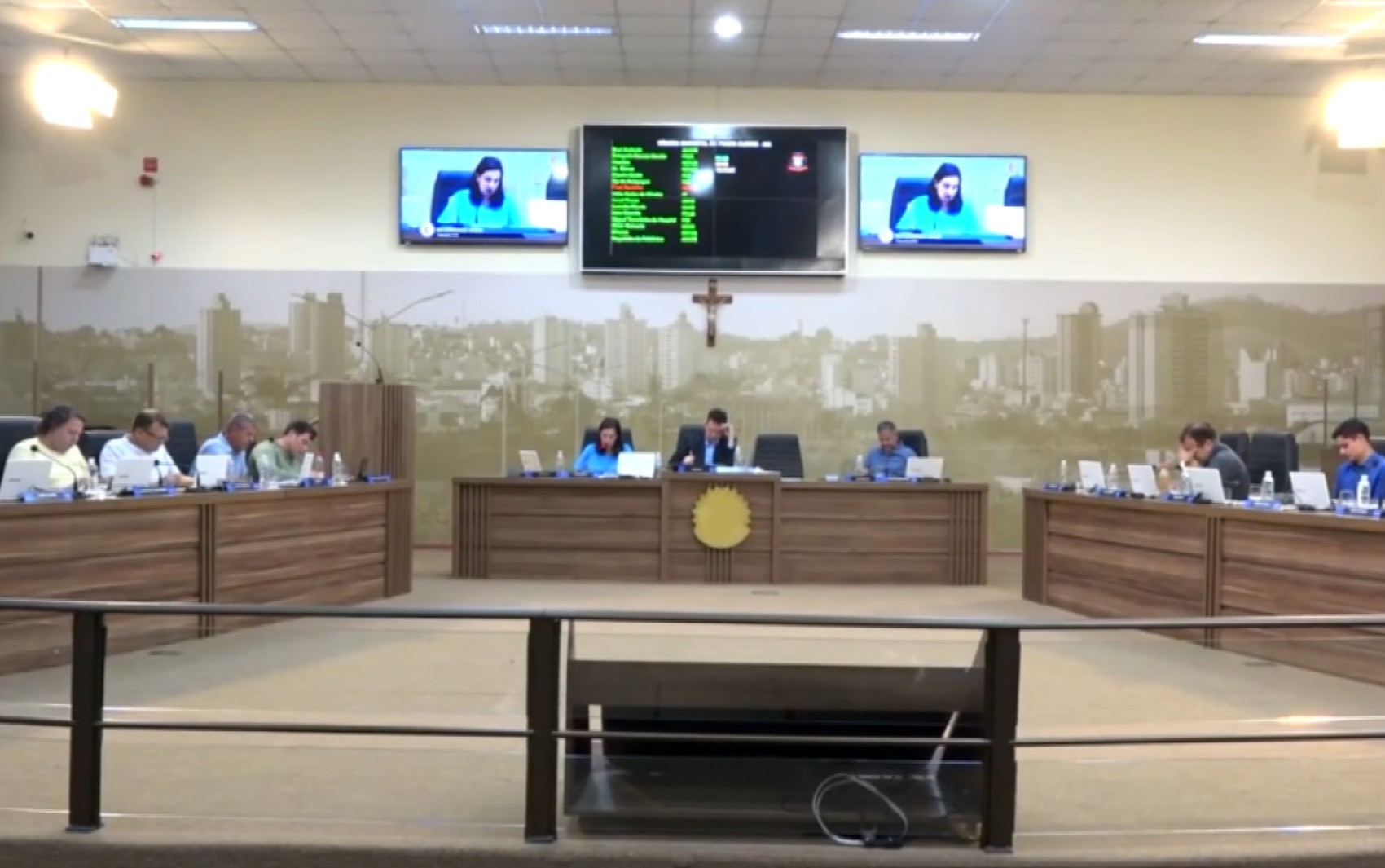 Justiça nega pedido liminar de oito vereadores contra presidente da Câmara Municipal de Pouso Alegre, MG