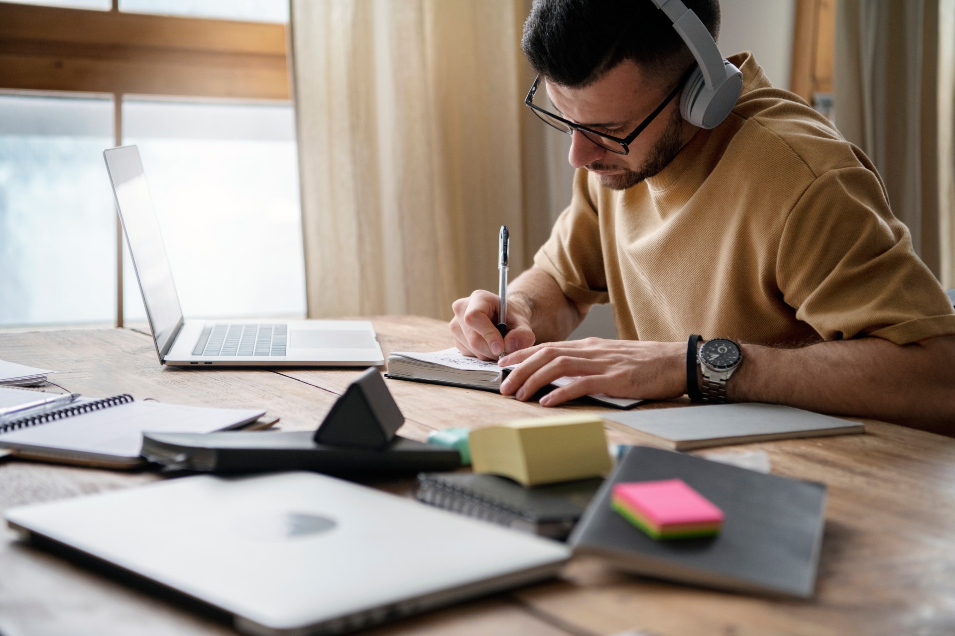6 cursos EaD da PUC Goiás com excelência reconhecida pelo MEC