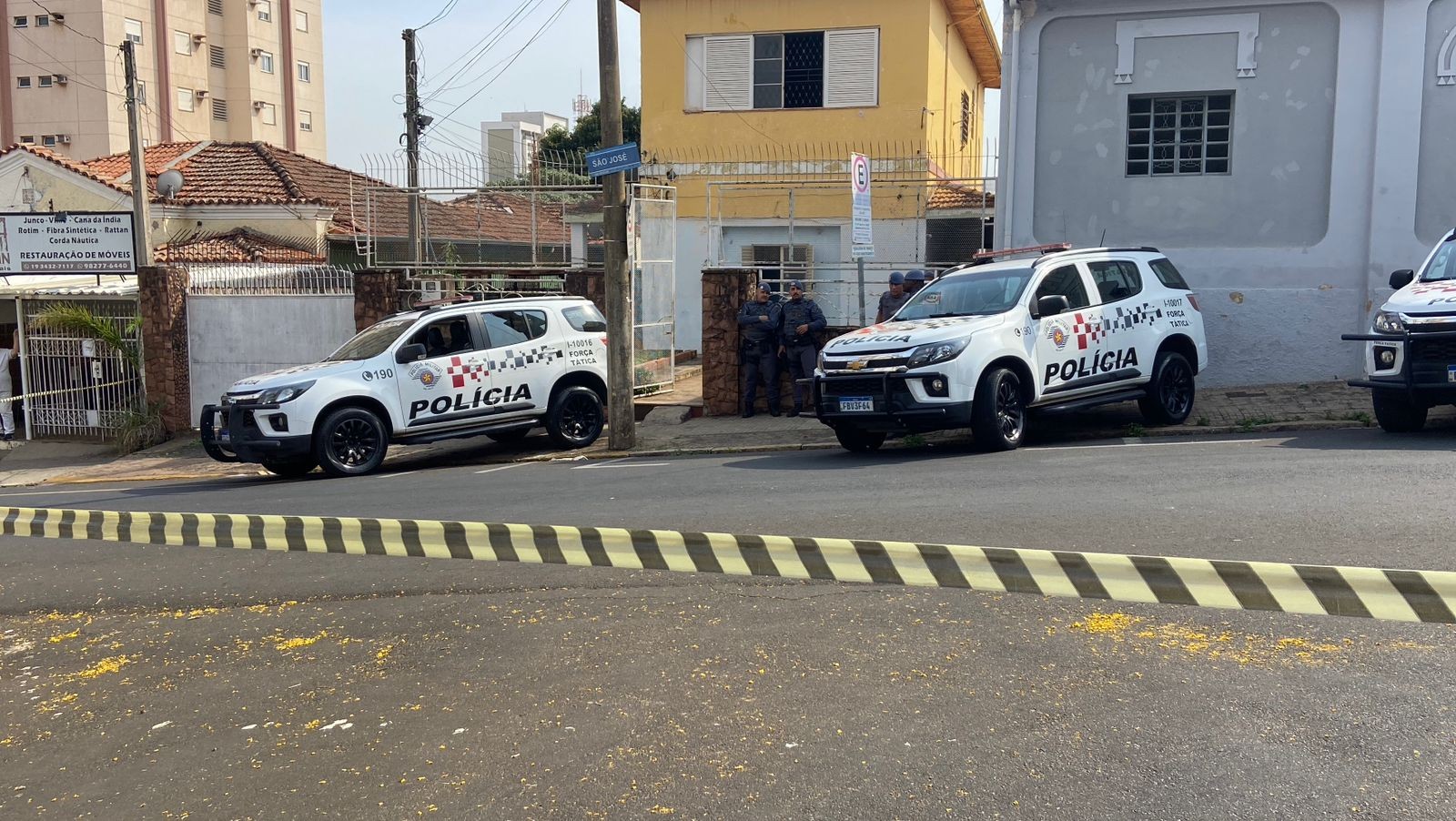 Membro do PCC procurado pela Justiça morre em troca de tiros com PM em pensão no Centro de Piracicaba