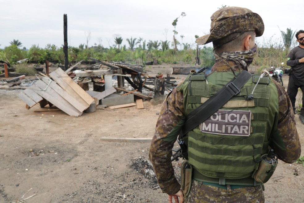 Barracos destruídos na Operação Mapinguari — Foto: Silas Paixão/Ministério Público de Rondônia