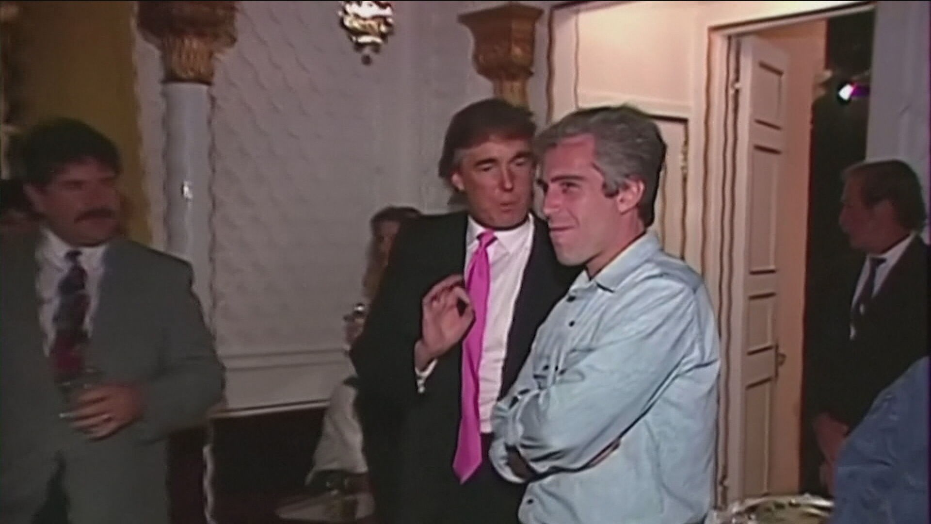 E-mails de Epstein: entenda as denúncias, como Trump foi associado ao escândalo e o impacto para o governo