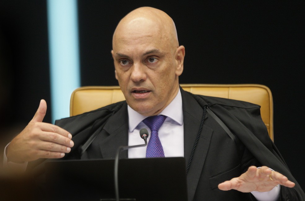 Moraes pede vista em caso que analisa elegibilidade de Ivo Cassol