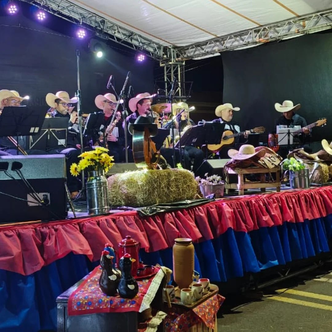 Com instrumentos de sopro, projeto Som do Sertão realiza show que resgata o sertanejo raiz, em Adamantina