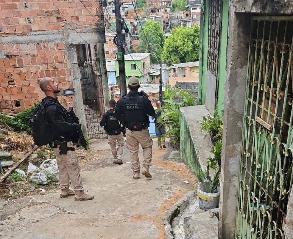 Operação foi feita, no subúrbio de Salvador — Foto: Polícia Civil