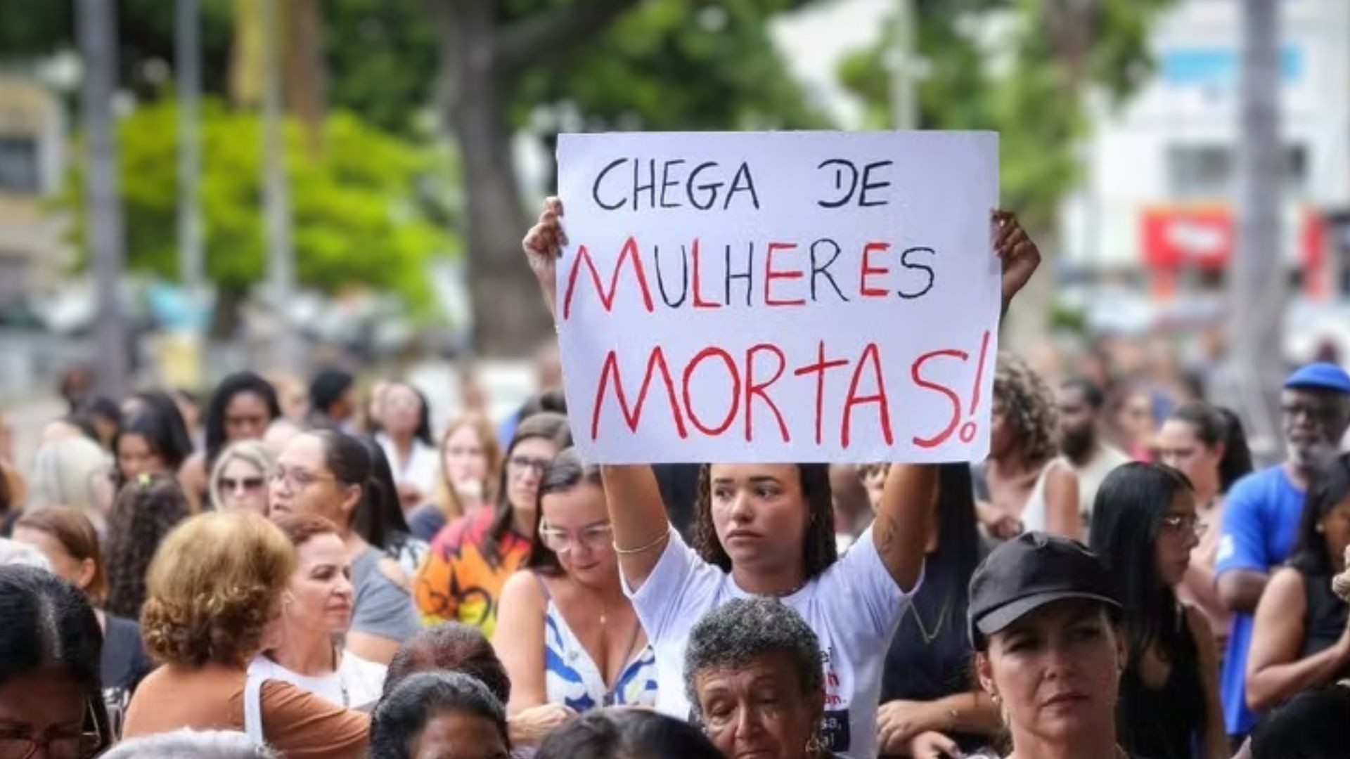 O Brasil mais violento para negros, mulheres, LGBT+ e crianças - O Assunto #1768