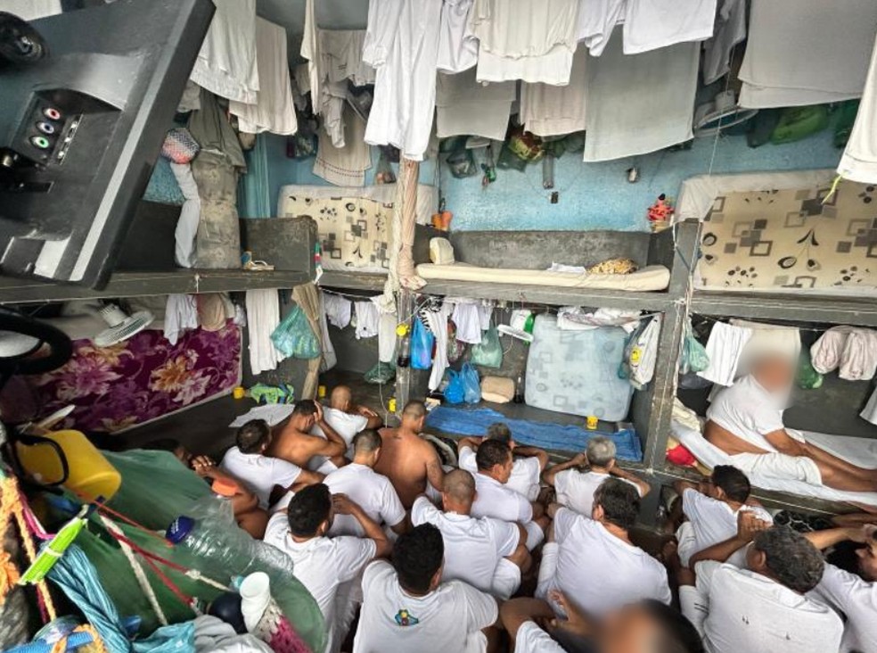 FOTOS: colch&otilde;es inutilizados, sujeira e superlota&ccedil;&atilde;o s&atilde;o irregularidades  apontadas em relat&oacute;rio sobre as penitenci&aacute;rias de MT | G1