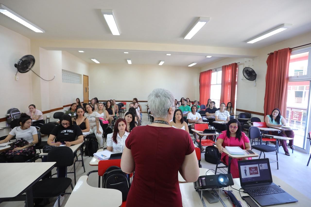 Estudo revela que ensino superior amplia ganhos no mercado de trabalho