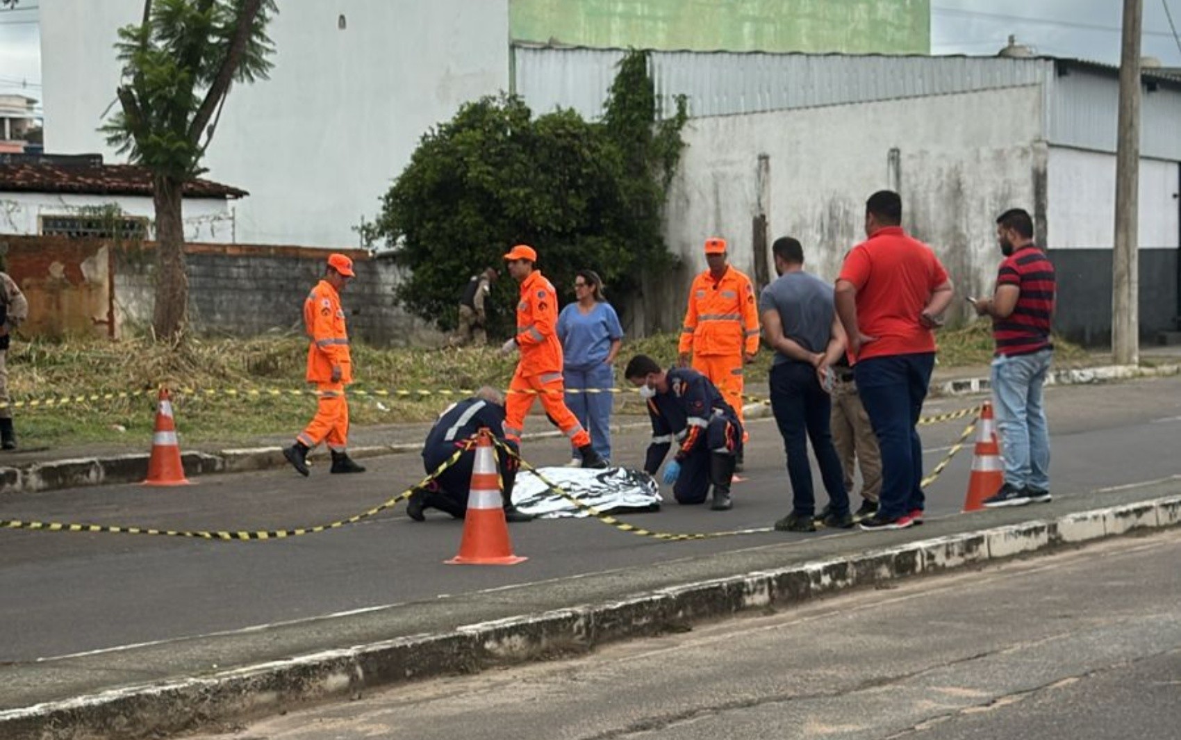 Polícia Civil investiga morte de homem encontrado em avenida de Campo Belo, MG