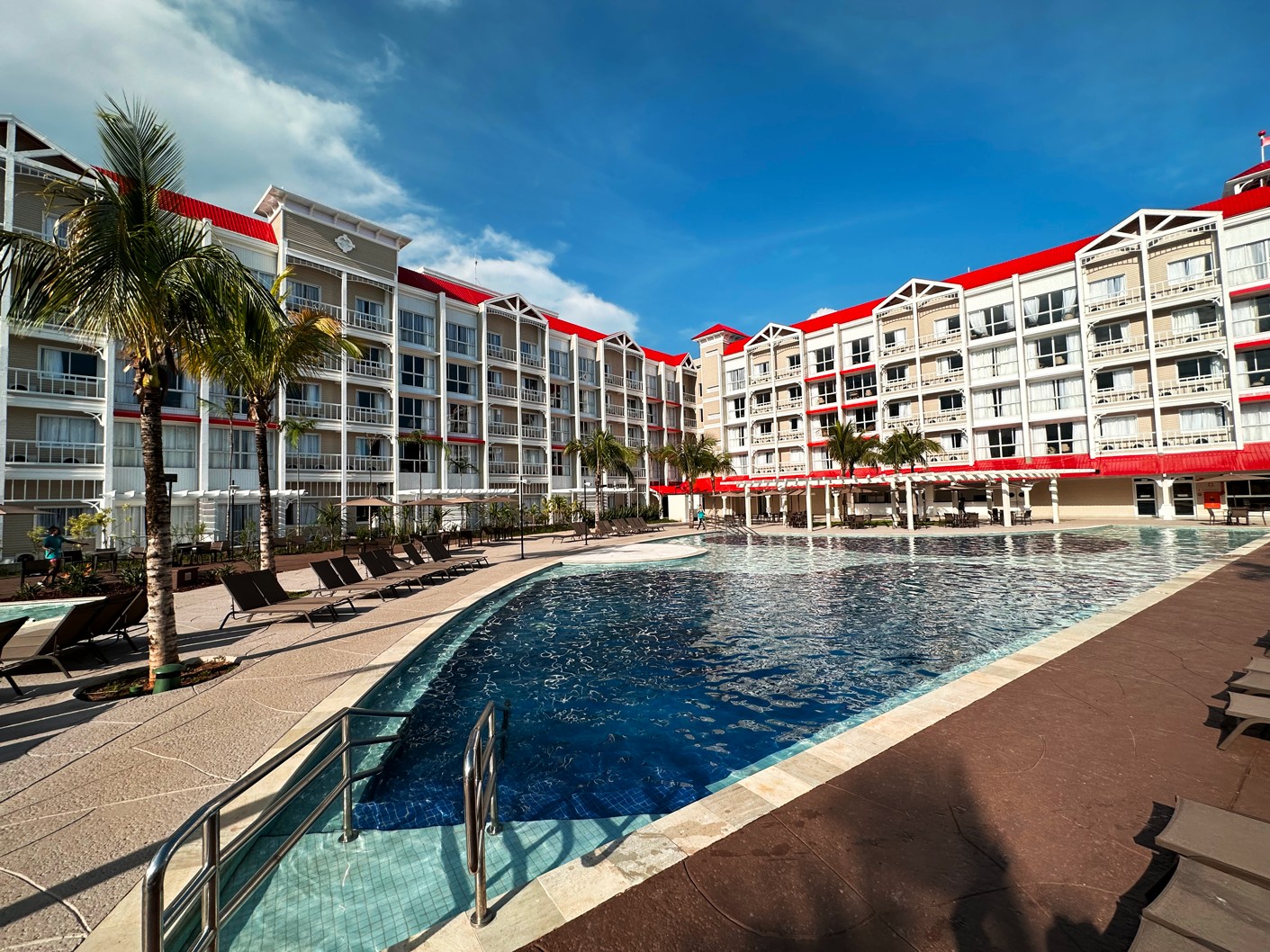 Hóspede morre após engasgamento em resort de São Pedro