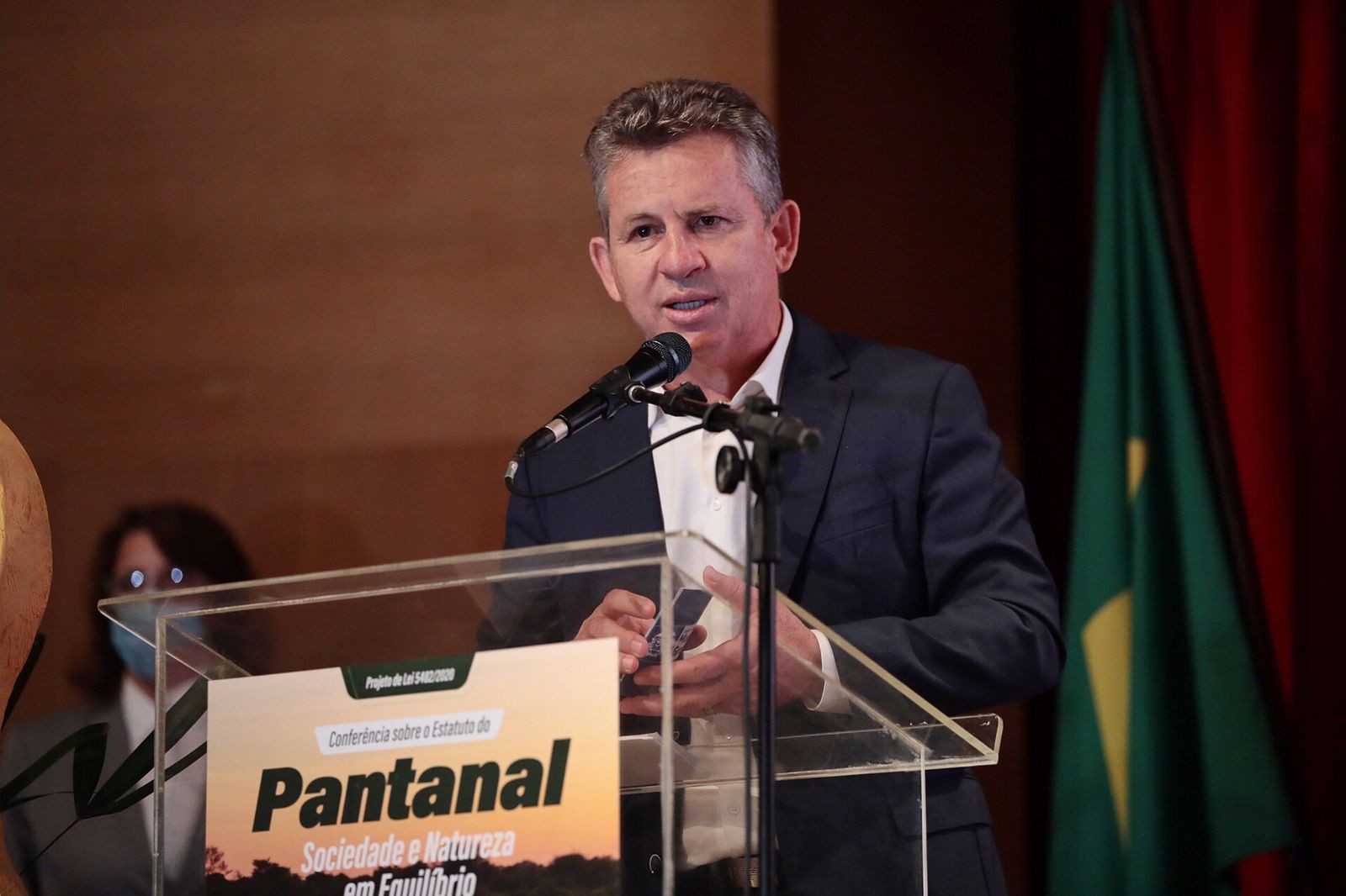 Governador Mauro Mendes é internado após sofrer acidente durante vistoria à obra estadual em MT 