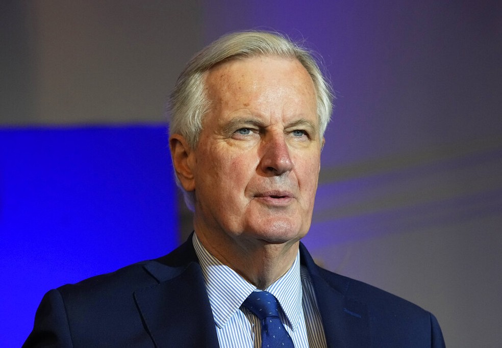 O novo primeiro-ministro da França, Michel Barnier, em imagem de 2022. — Foto: Michel Euler/AP