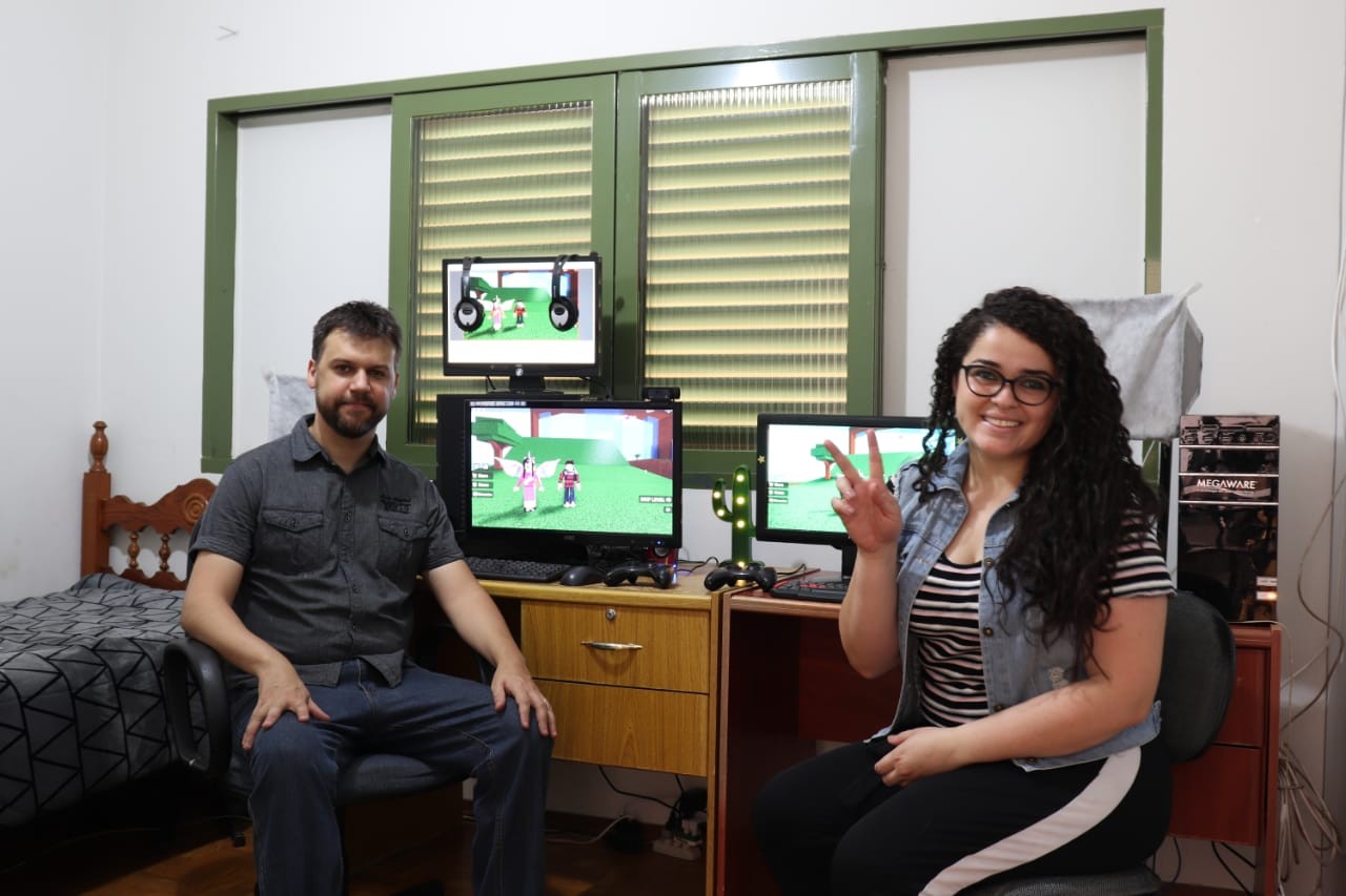 Com mais de 400 mil seguidores, 'casal gamer' do interior de SP é indicado ao prêmio iBest: 'Conquista que a gente não esperava'