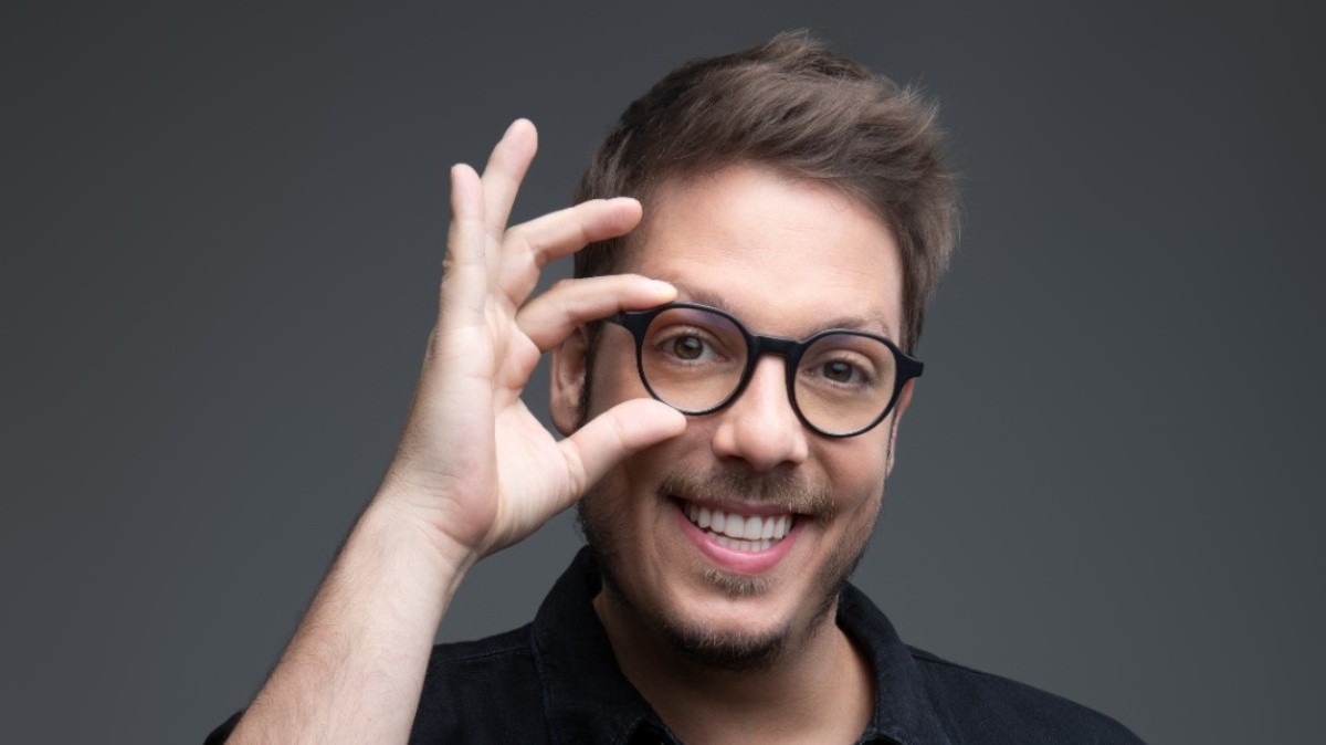Fabio Porchat faz últimas apresentações de 'Histórias do Porchat' no Rio em junho