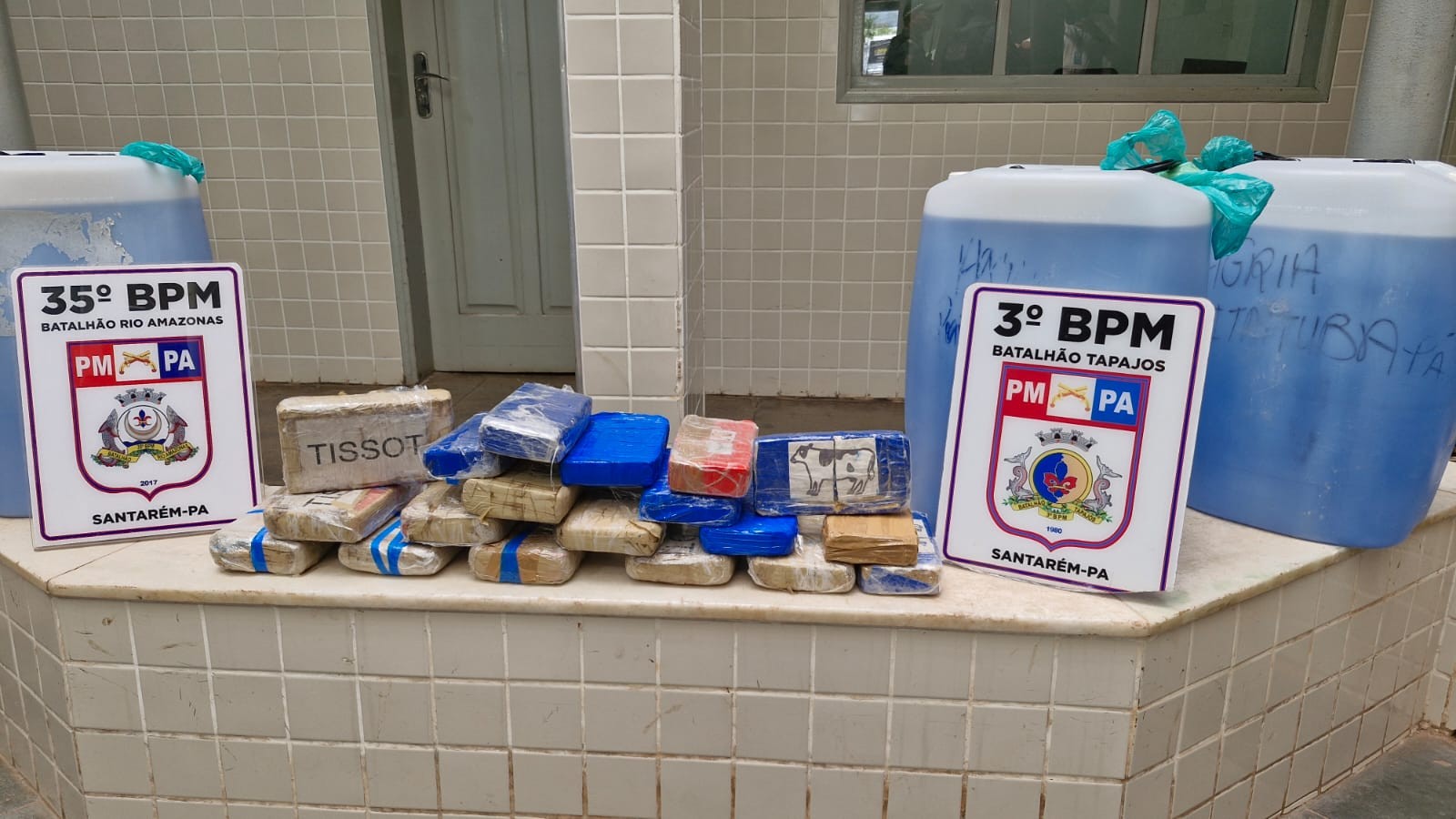 Após denúncia anônima, Polícia Militar apreende mais de 20KG de Skunk e Crack no bairro Floresta em Santarém 