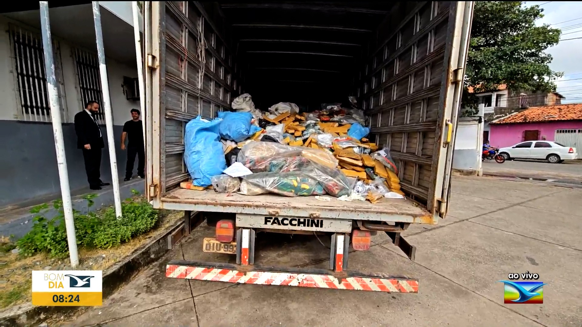 Polícia incinera mais de duas toneladas de drogas apreendidas em operações no Maranhão  