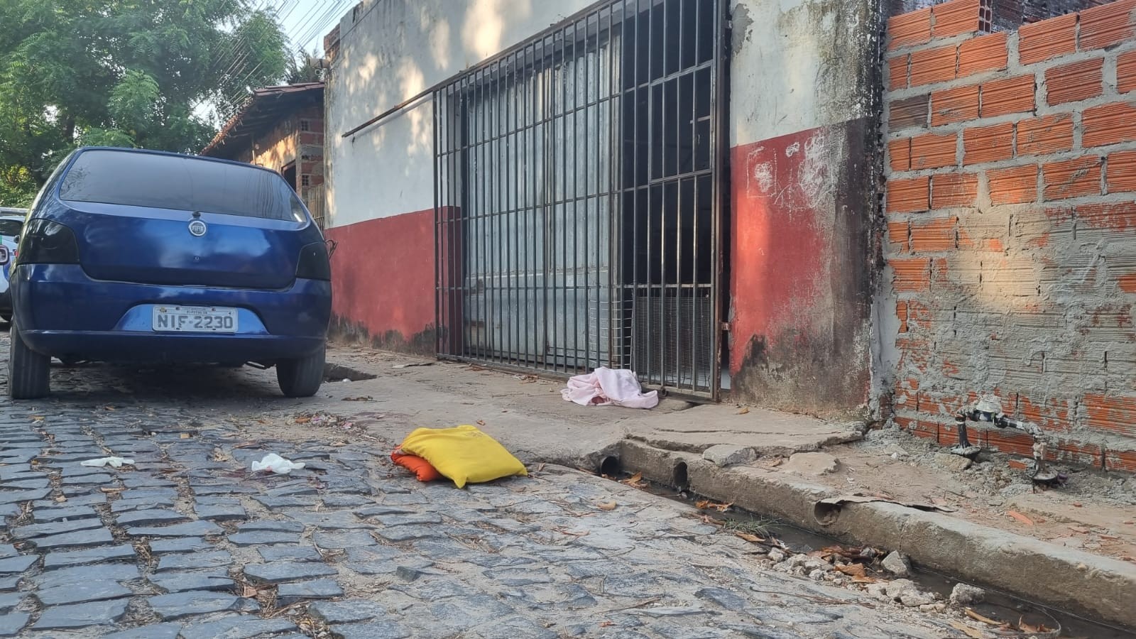 Homem é assassinado a tiros na frente da casa da ex-esposa, em Teresina