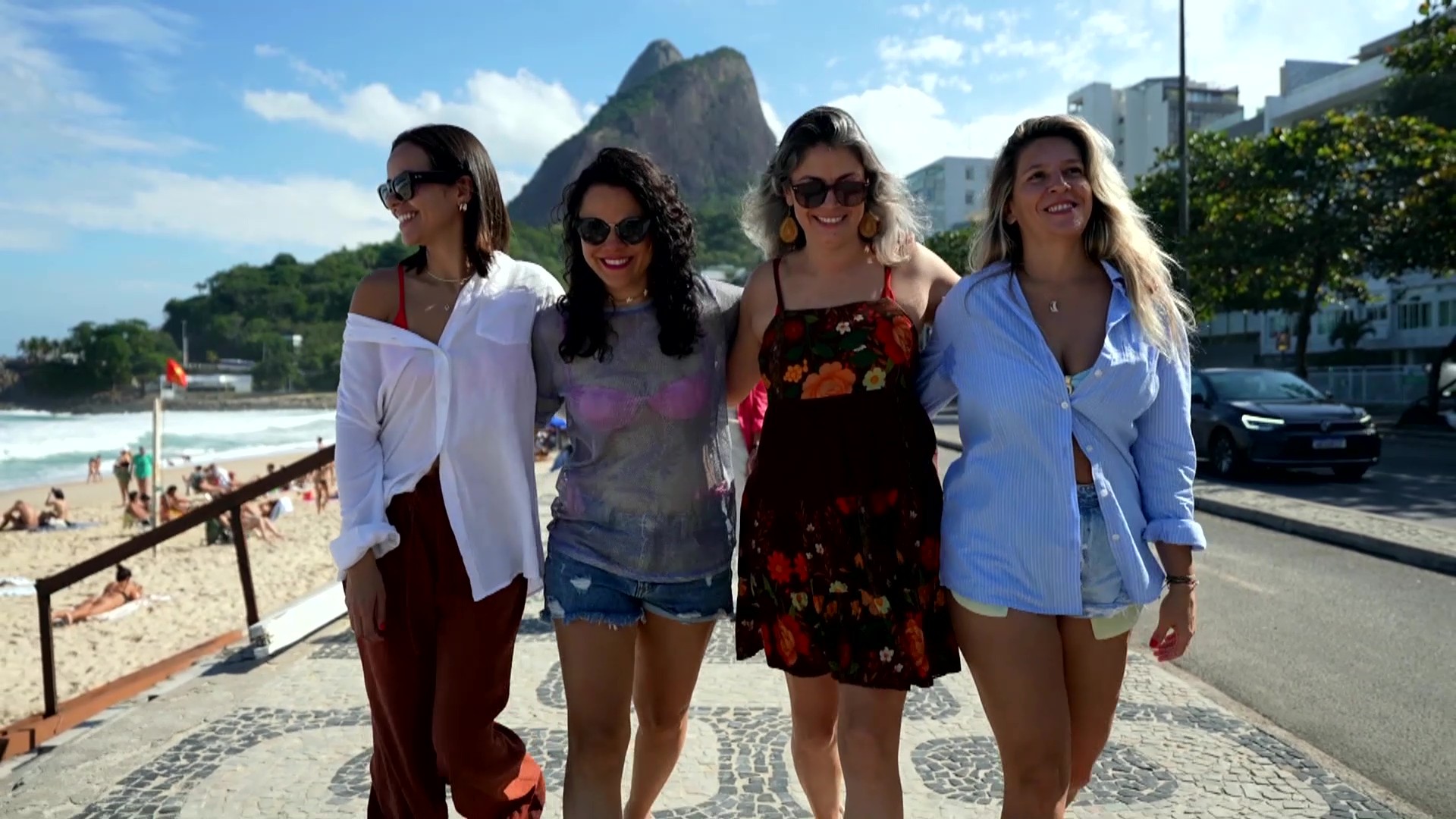 'Eu provo que a tia solteira não sofre': mulheres contam como transformaram a relação com a solteirice