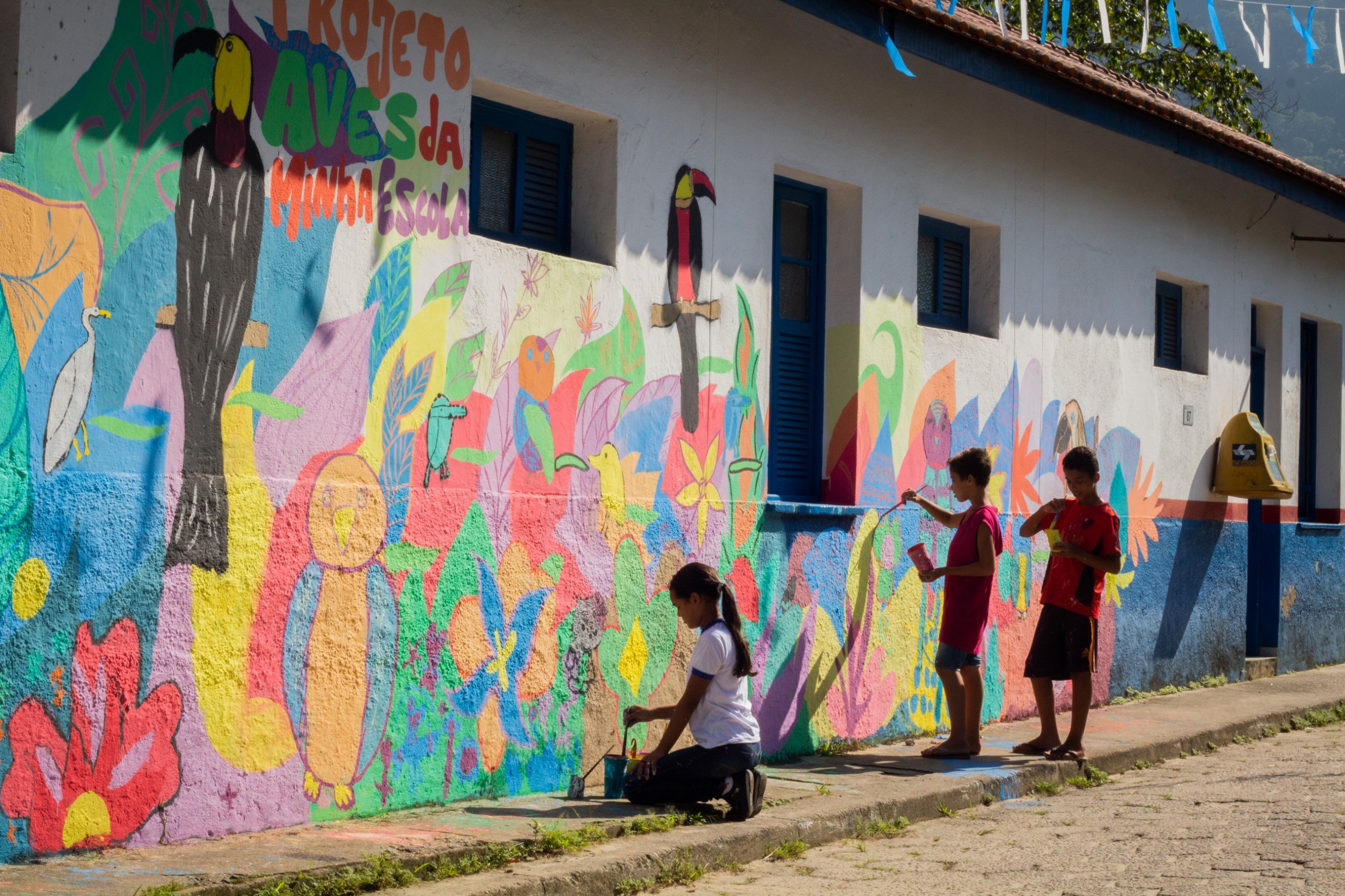 Projeto 'Aves da Minha Escola' transforma crianças em protagonistas da conservação em Paraty