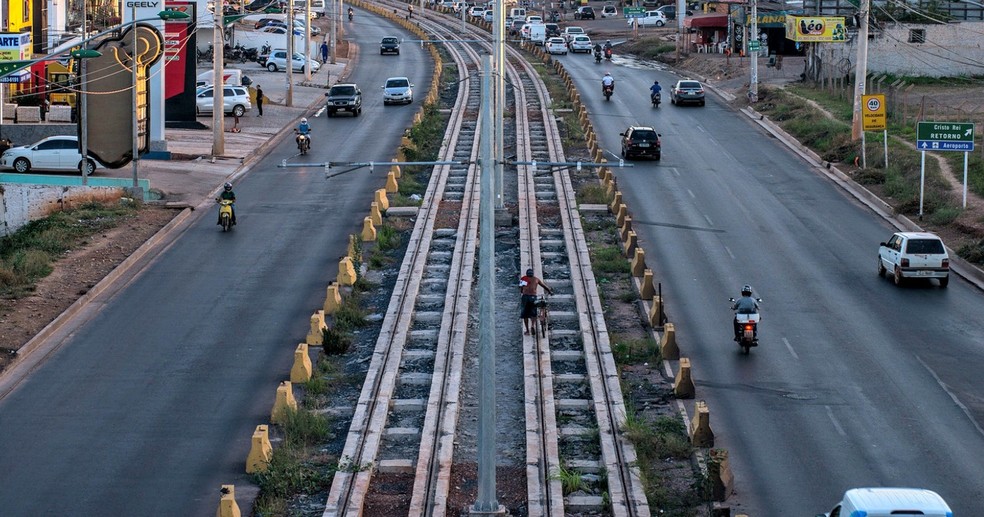 Cuiabano cria aplicativo de transporte com nome de metrô que está com obra  parada desde 2014 na Grande Cuiabá, Mato Grosso