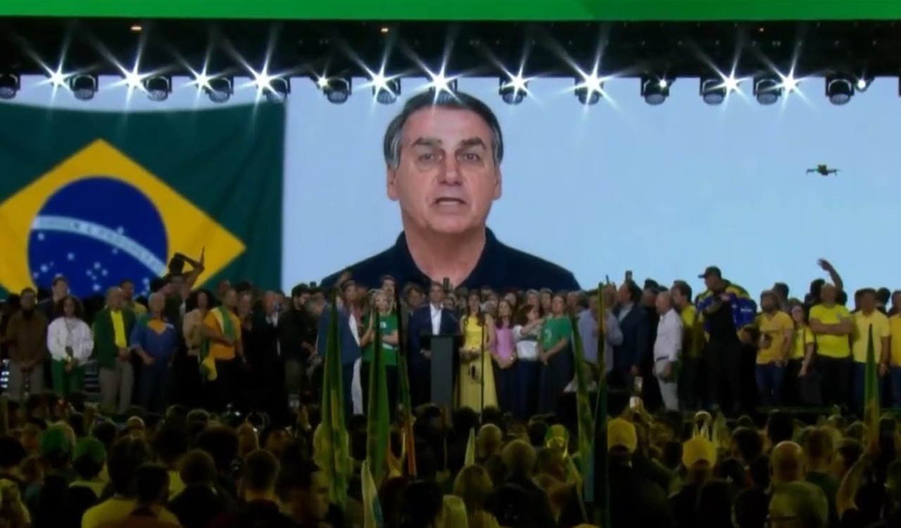 Defesa de Bolsonaro diz que ex-presidente não autorizou vídeo de IA
