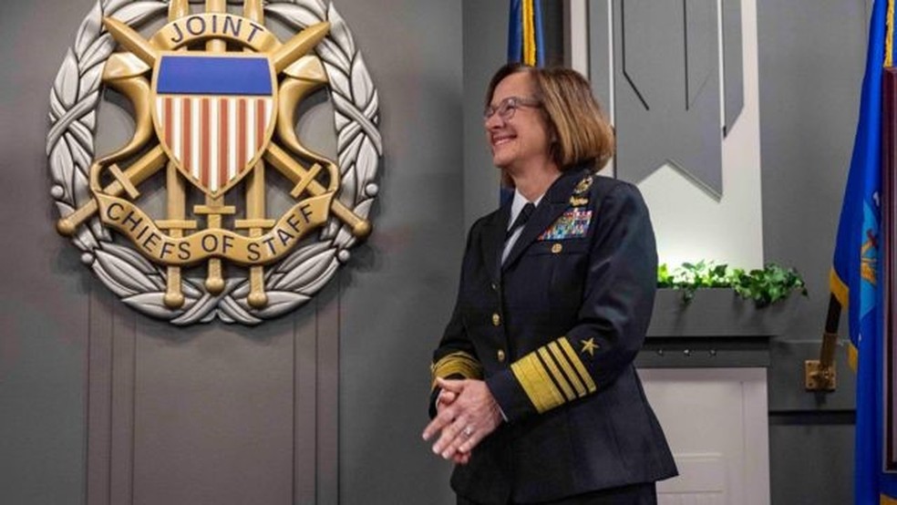 Quem é a 1ª mulher a comandar Marinha dos EUA, Mundo