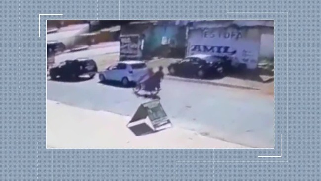 Casal  executado a tiros em carro parado no sinal em rua de Goinia