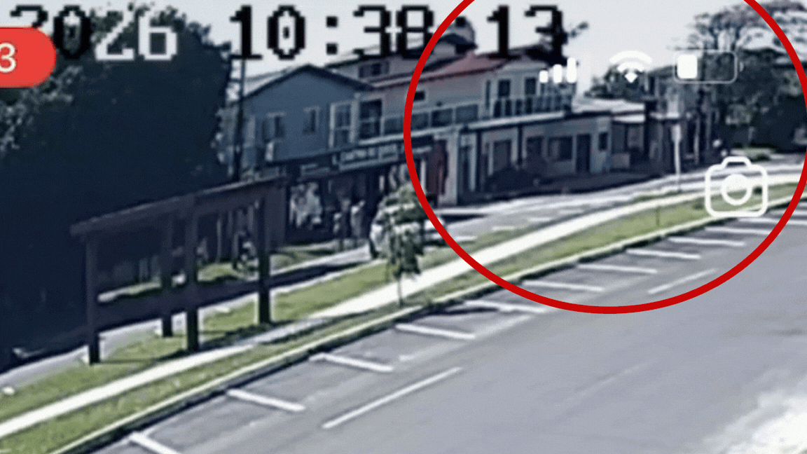 VÍDEO mostra momento da queda de avião de pequeno porte em Capão da Canoa