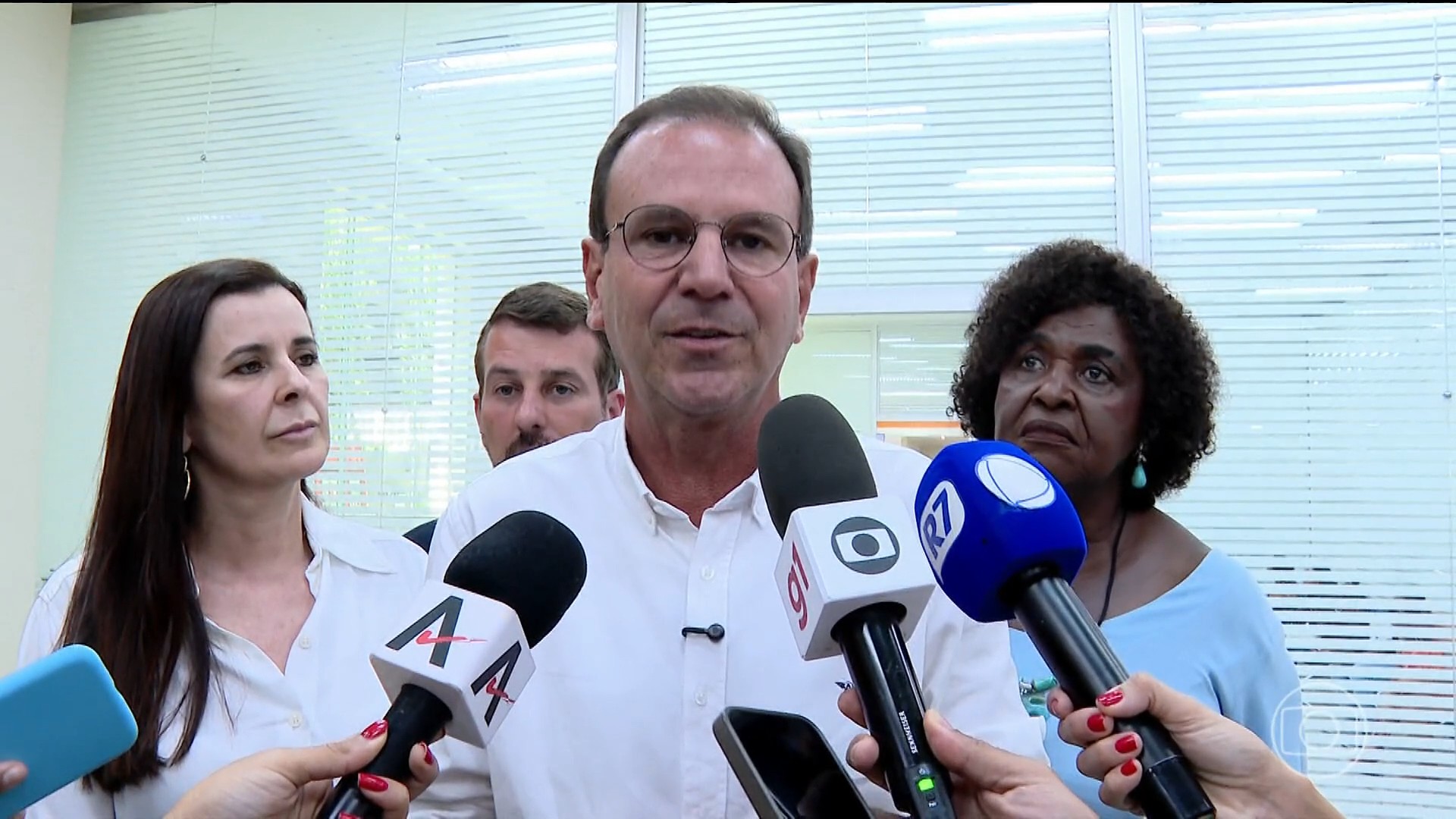 Eduardo Paes promete 8 unidades de saúde para agilizar atendimento