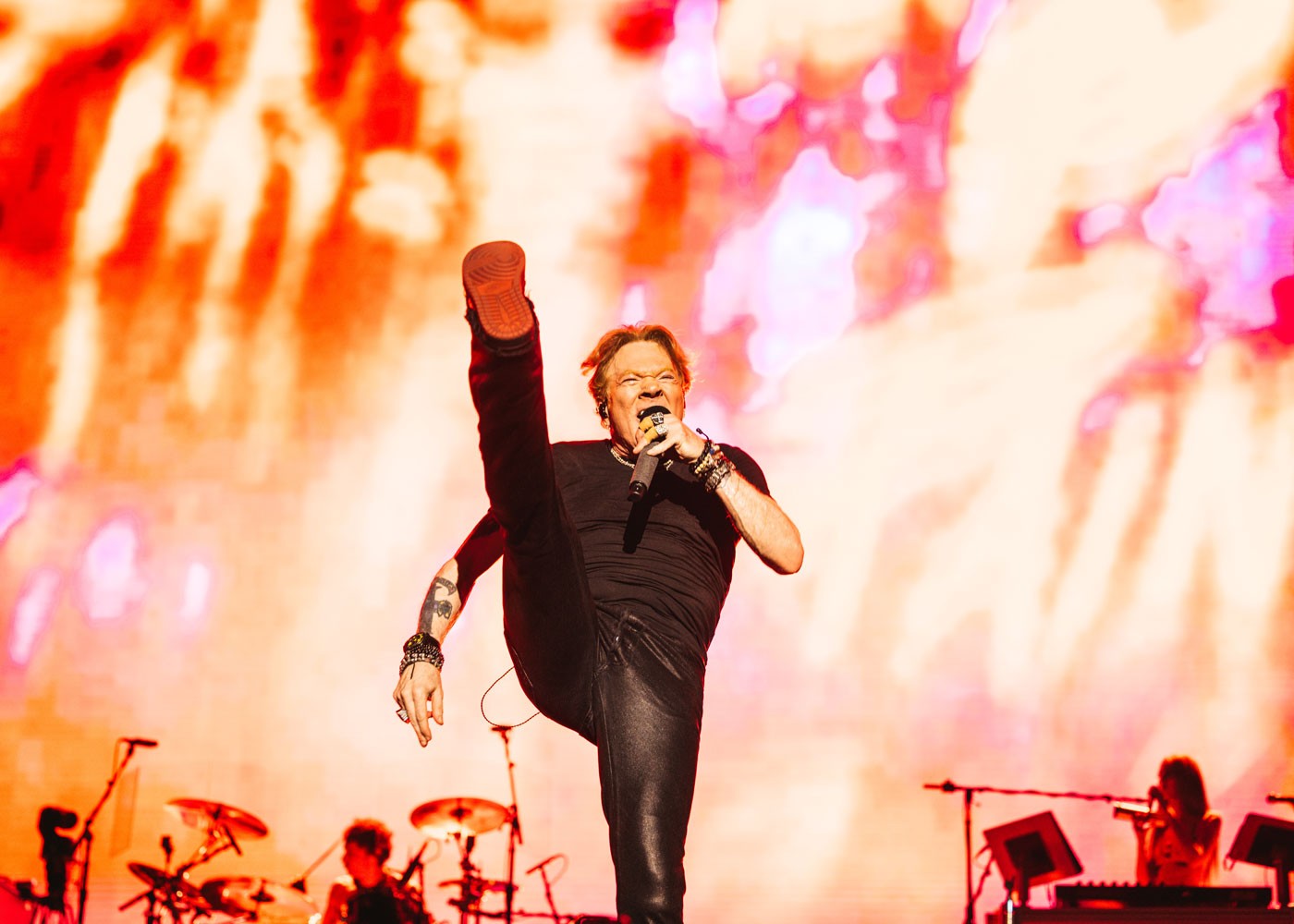 Guns N' Roses anuncia oito novos shows no Brasil em 2026; veja datas