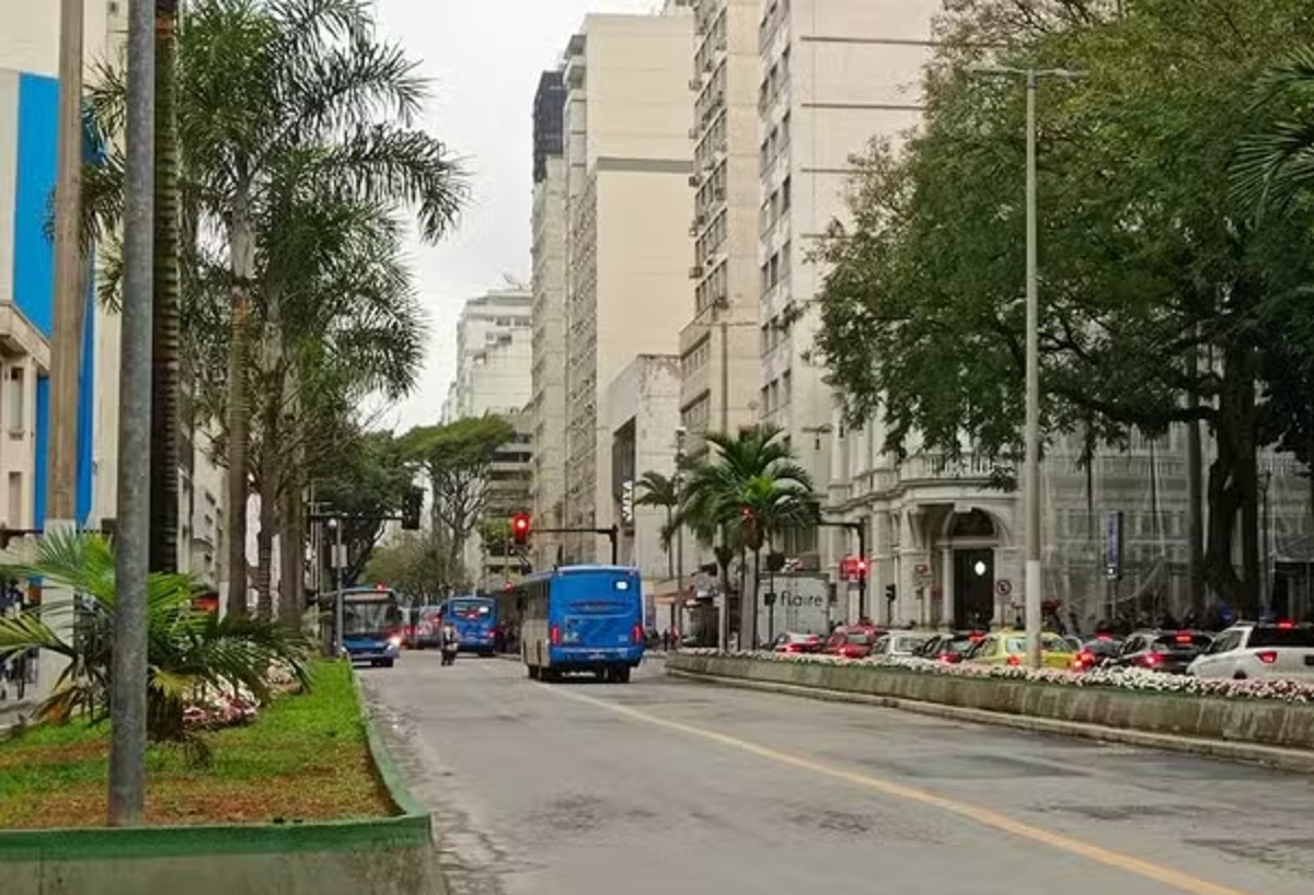'Falta de atenção' é principal causa de acidentes de trânsito em Juiz de Fora; veja avenidas com mais registros 
