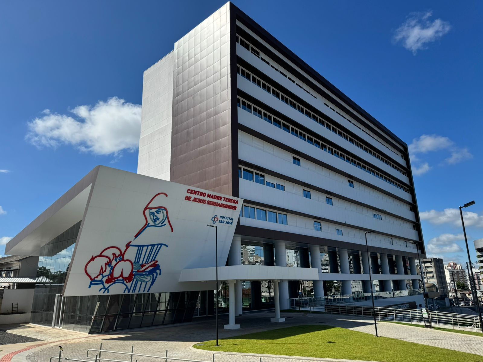 Hospital São José abre mais de 130 vagas de emprego em diversas áreas