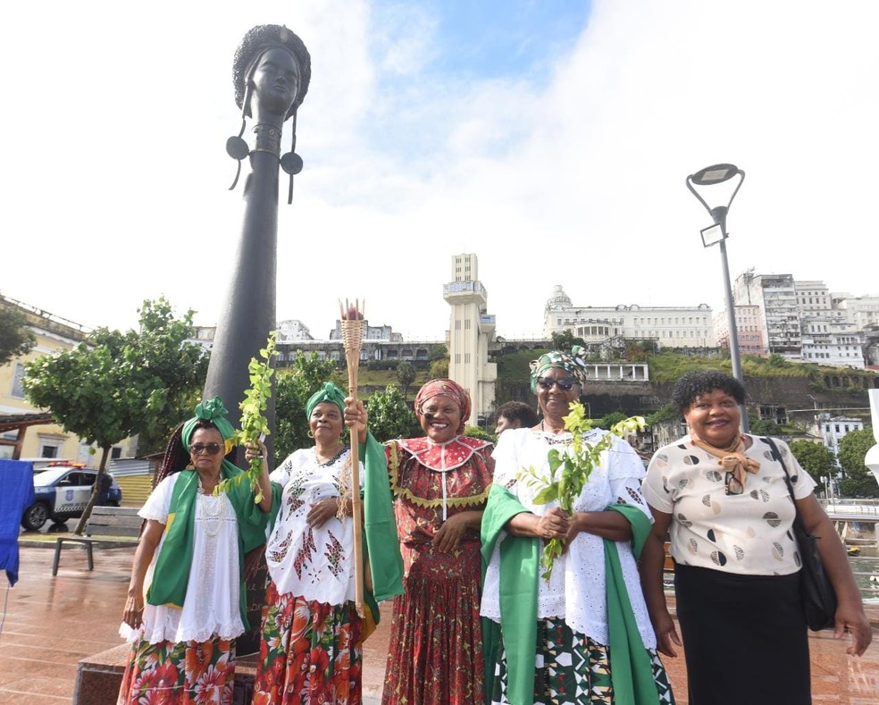 Prefeitura de Salvador inaugura homenagem a Maria Felipa — Foto: Valter Pontes / Secom PMS