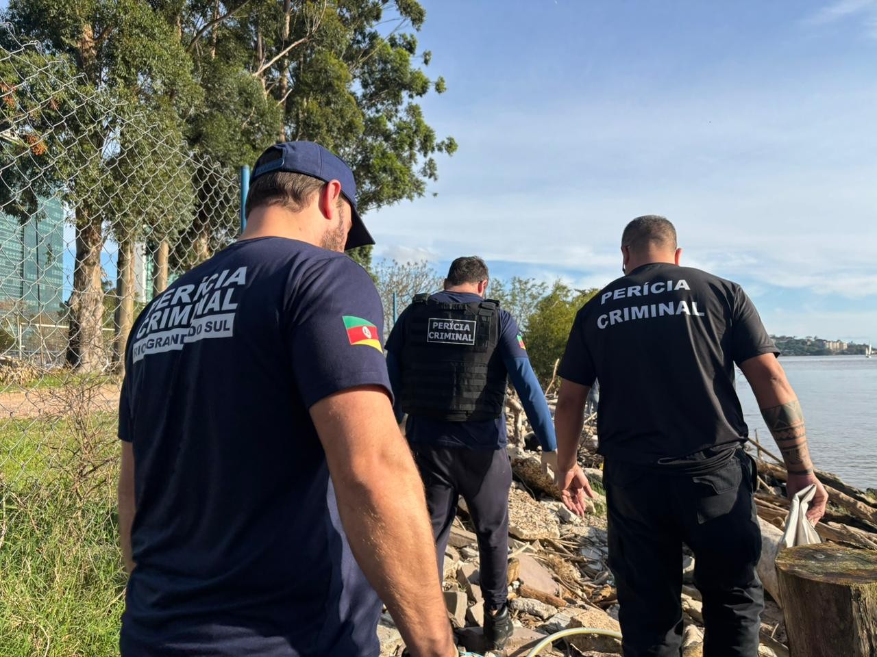 Mais uma perna humana é encontrada em Porto Alegre; polícia suspeita de relação com crime da mala na rodoviária 