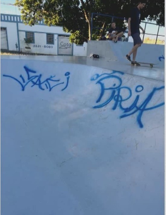 Pista de skate é pichada antes da inauguração em Patos de Minas