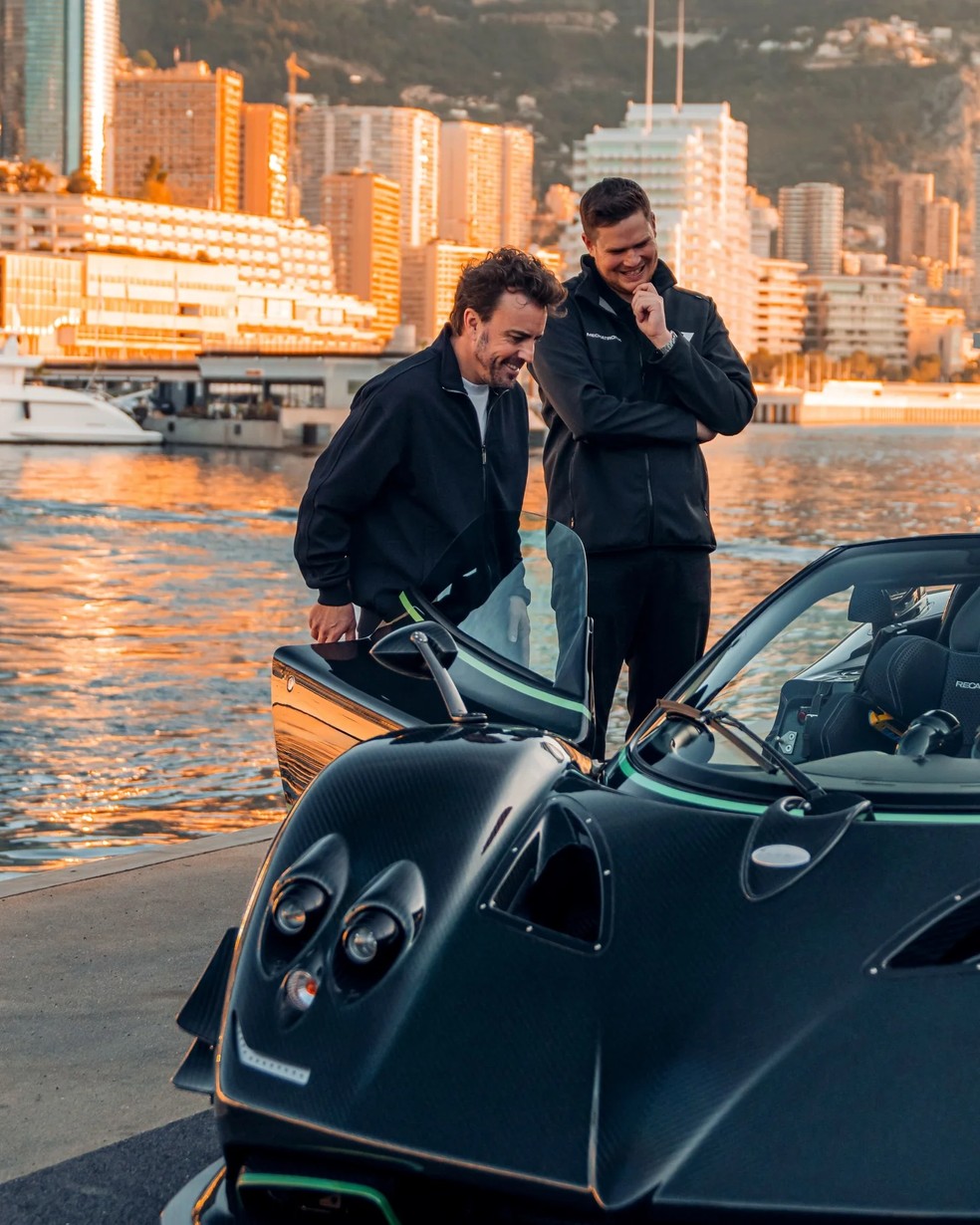 Pagani Zonda Roadster Diamante Verde do piloto de F1 Fernando Alonso. — Foto: Divulgação / Mechatronik