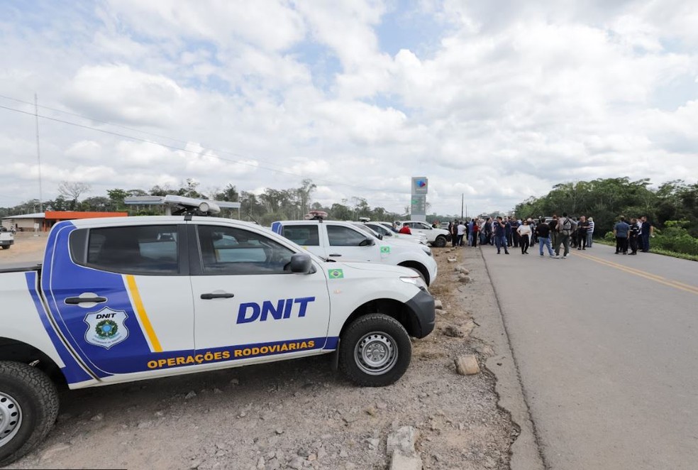 Dnit-AC acompanha comboio durante trajeto do comboio — Foto: Arquivo/Asscom Aleac