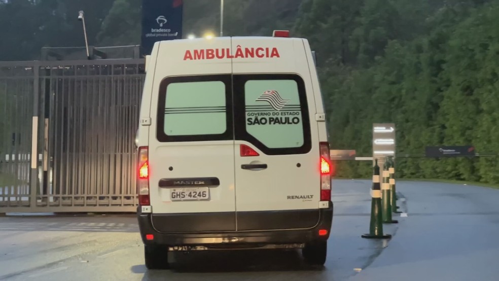Equipe do Incor saiu de avião de São Roque (SP) para buscar órgão em hospital de Jaú (SP) — Foto: Fábio Modesto/TV TEM