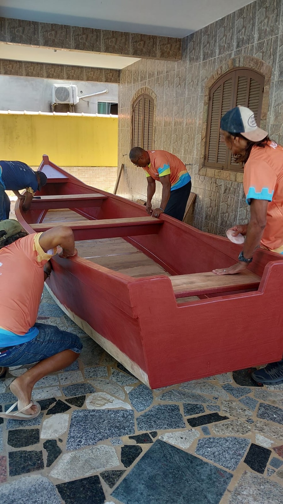 Cursos de Mecânica e Carpintaria Naval são oferecidos pelo Instituto Onda Azul, por meio do Projeto Novos Mestres — Foto: Instituto Onda Azul/Divulgação