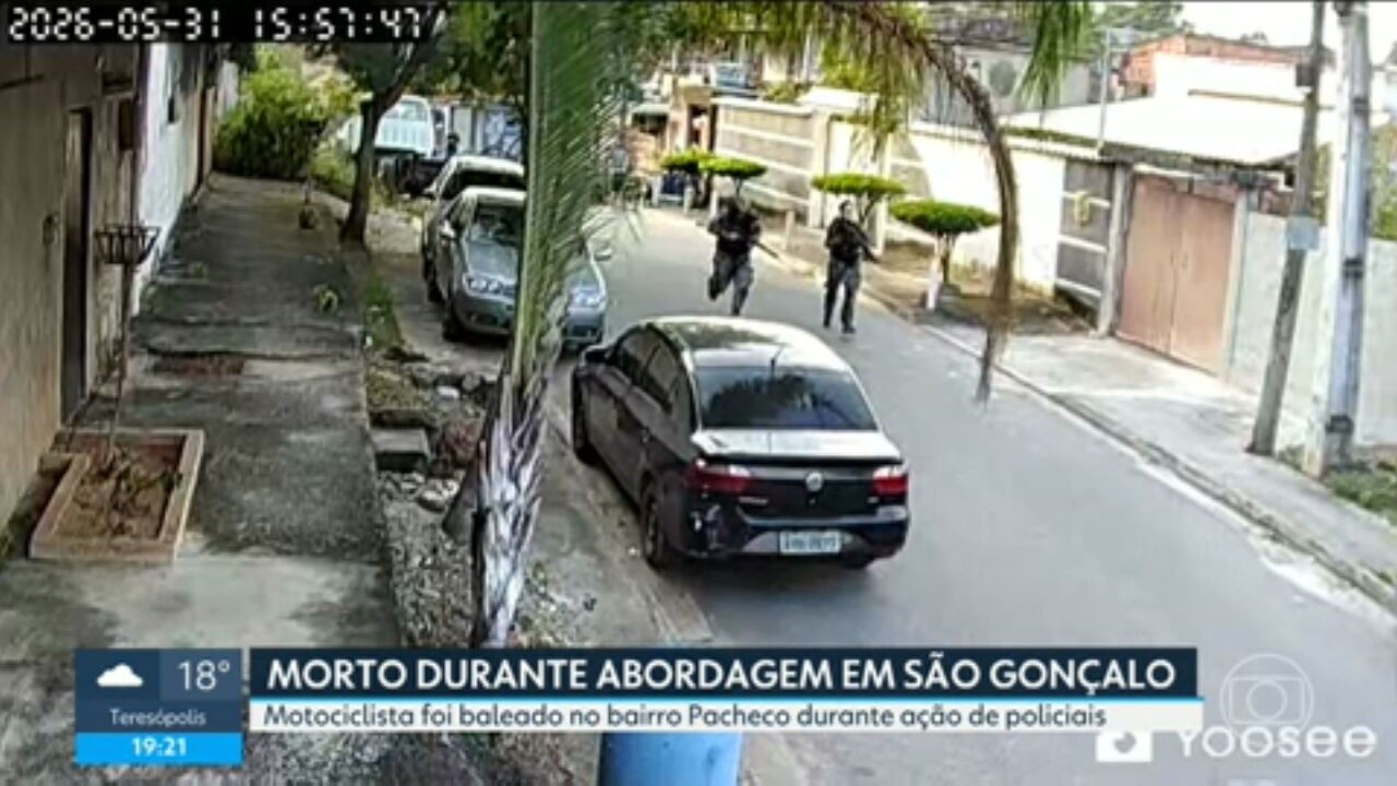Vídeo mostra momento em que PMs perseguem motociclista em São Gonçalo antes dele ser morto