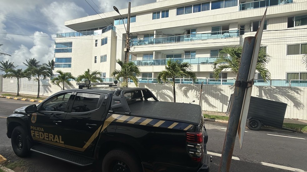 Apartamento do prefeito de Cabedelo foi alvo de mandado de busca e apreens�o � Foto: Zuila David/TV Cabo Branco