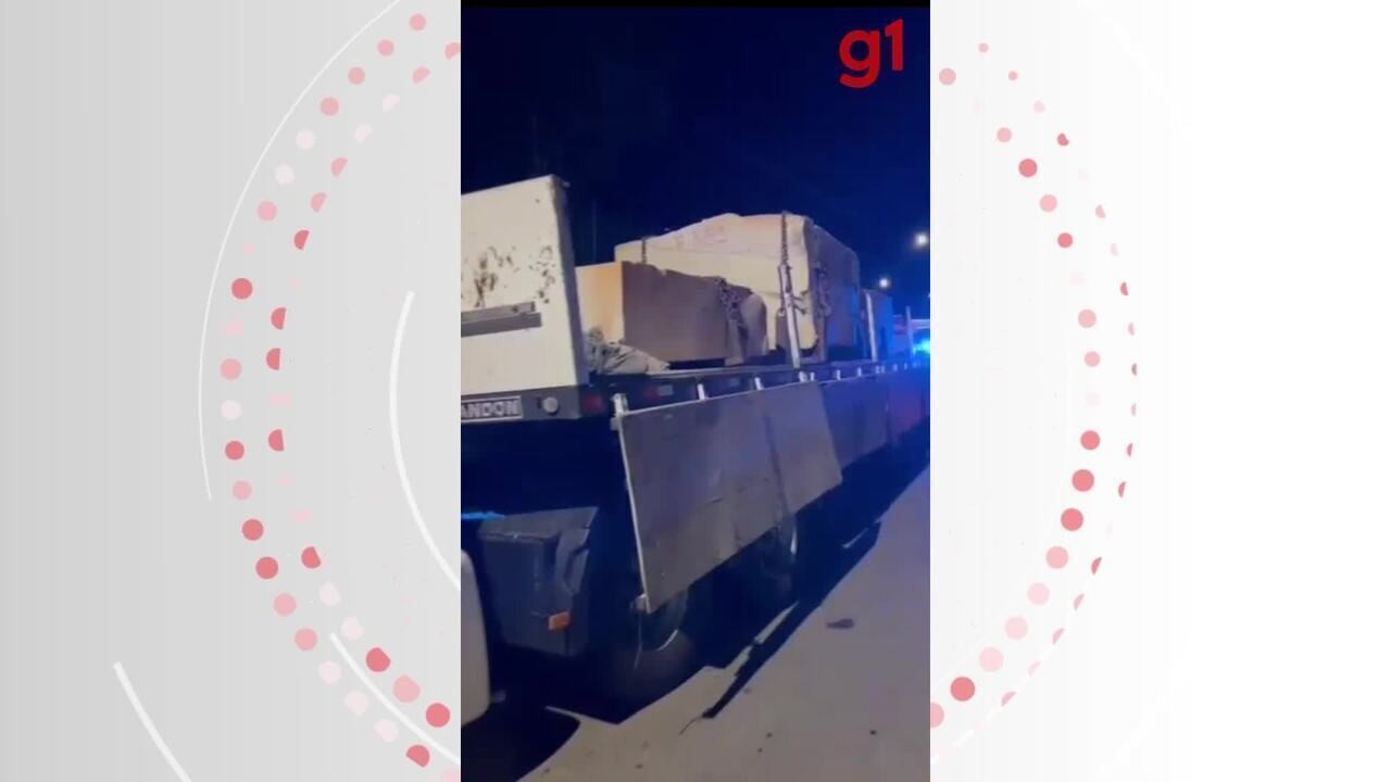 PRF flagra transporte irregular de granito em Teófilo Otoni, meses após grave acidente na BR-116