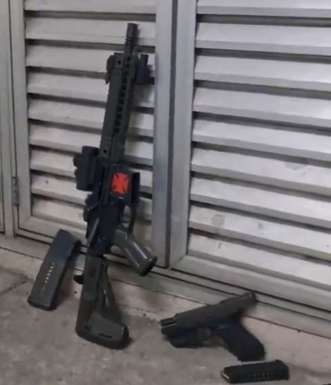 Confronto com a PM em São Cristóvão termina com suspeito morto e fuzil apreendido