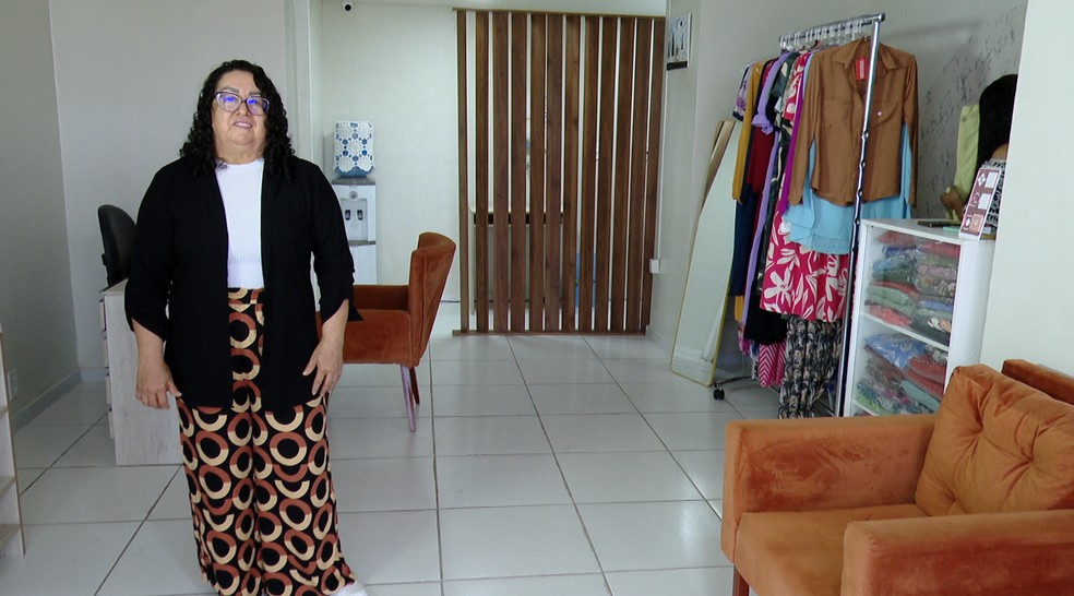 Empreendedora Aglaudir Almeida formalizou microempresa para planejar vendas de fim de ano — Foto: Andressa Libório/Rede Amazônica