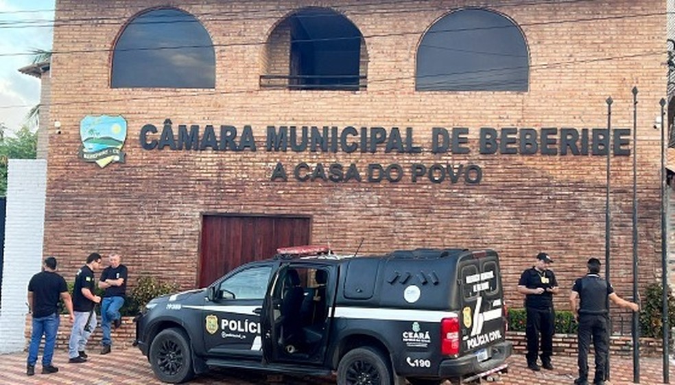 Vereador e irmão são presos por suspeita de "rachadinha" na Câmara Municipal de Beberibe. — Foto: MPCE/ Divulgação